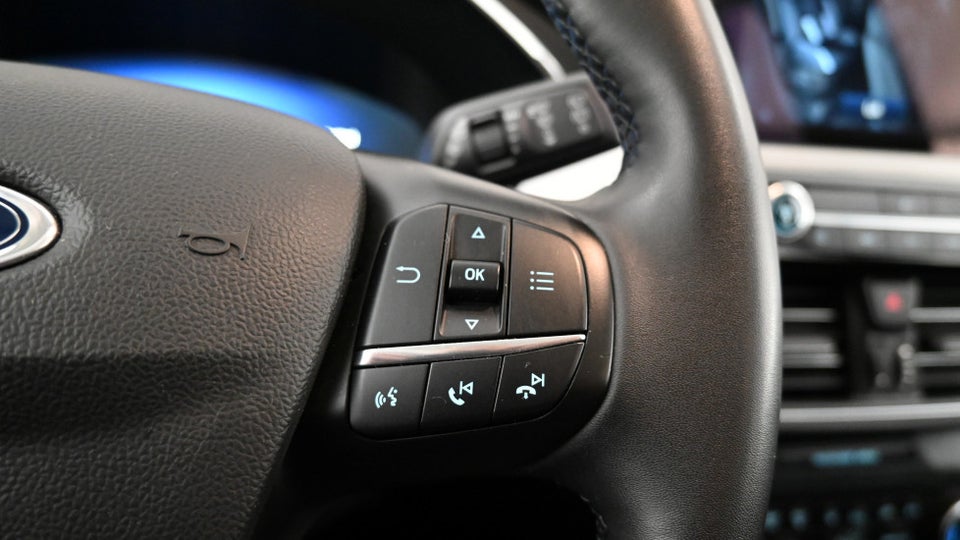 Ford Kuga 2,5 PHEV Titanium CVT 5d