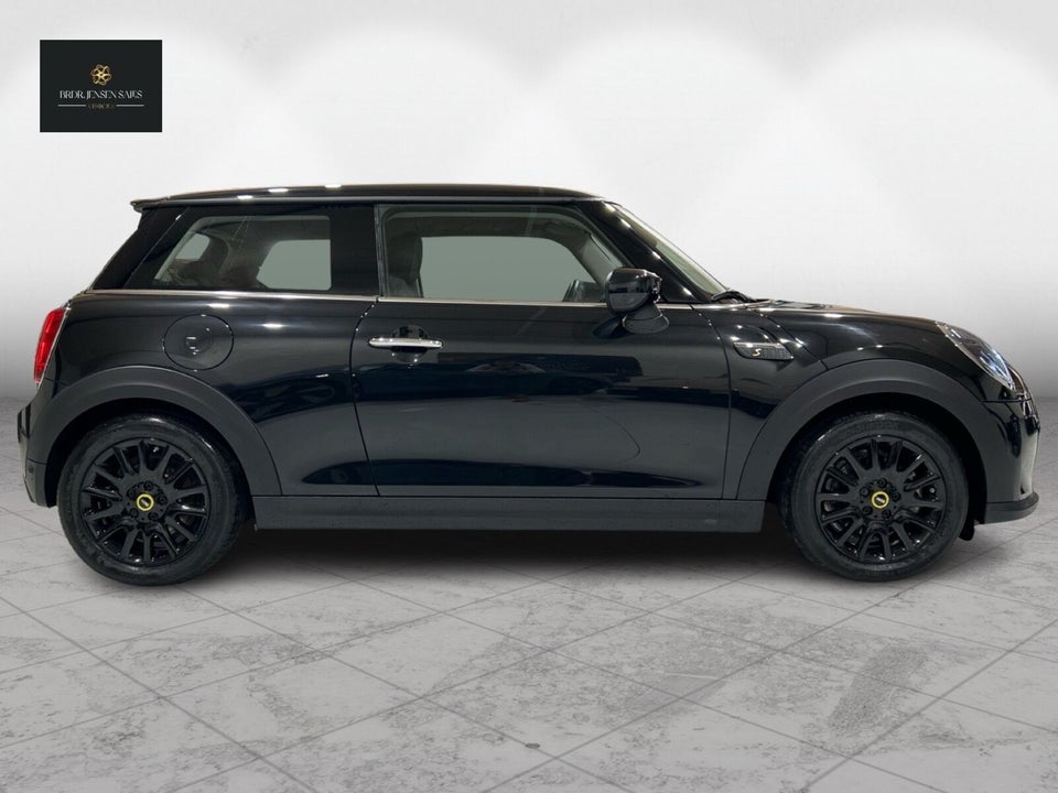 MINI Cooper SE Classic Trim 3d