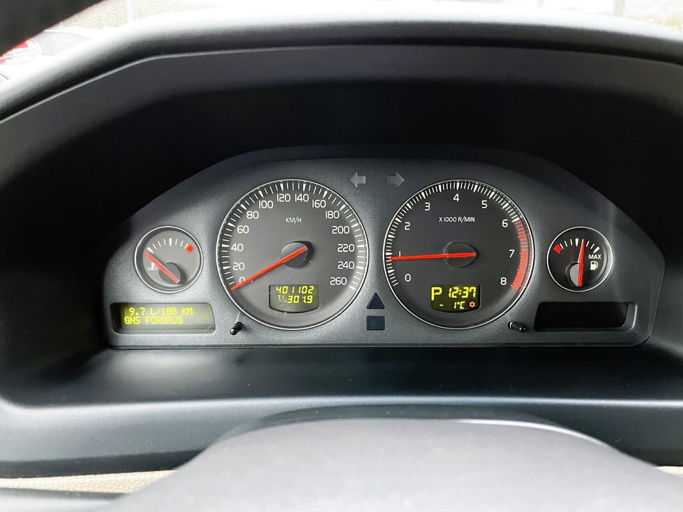 Volvo S60 2,4 140 Momentum aut. 4d