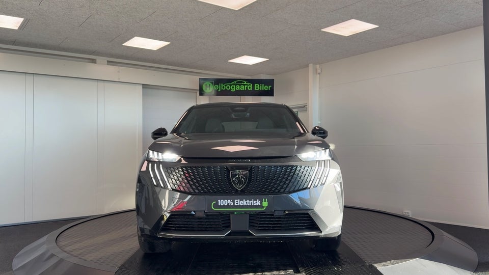 Peugeot e-3008 77 GT Pack 5d