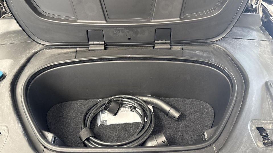 Volvo XC40 ReCharge Twin Ultimate 5d