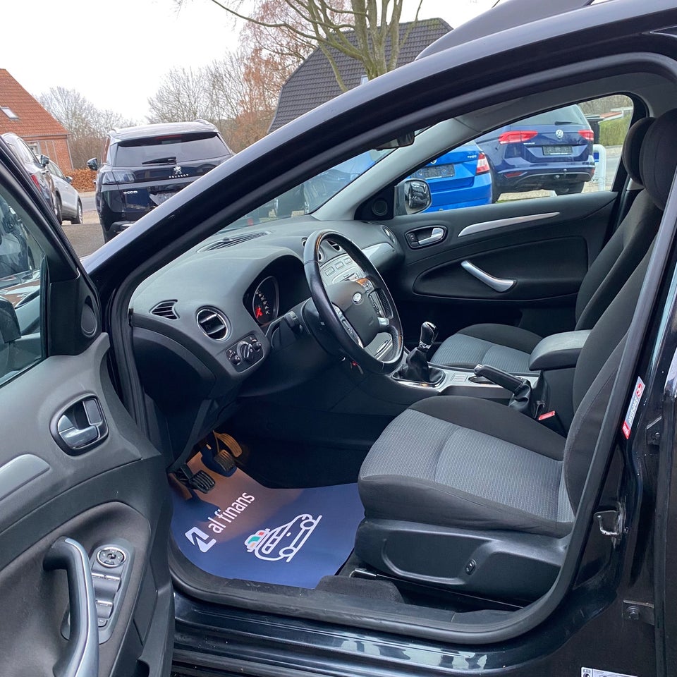 Ford Mondeo 2,0 Titanium stc. 5d