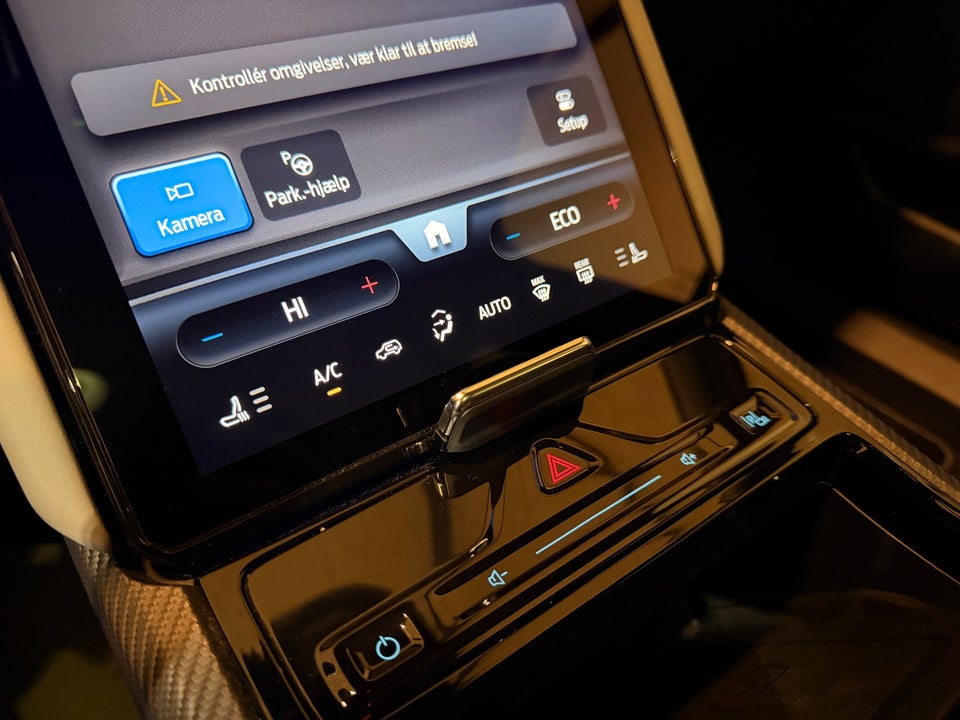 Ford Explorer 82 Premium Extended Range 5d