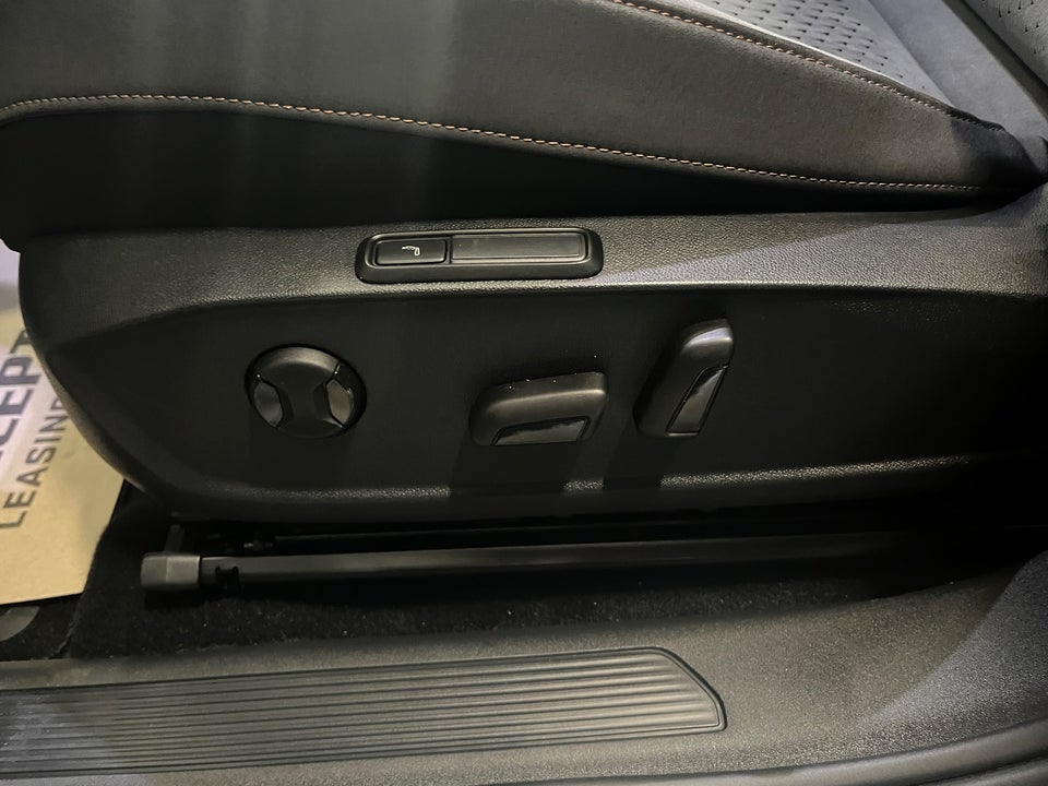 Cupra Born 77 e-Boost Dinamica 5d