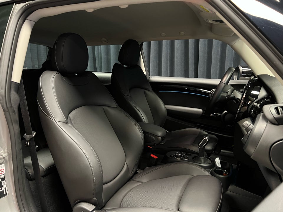 MINI Cooper SE Edition Premium Plus 3d