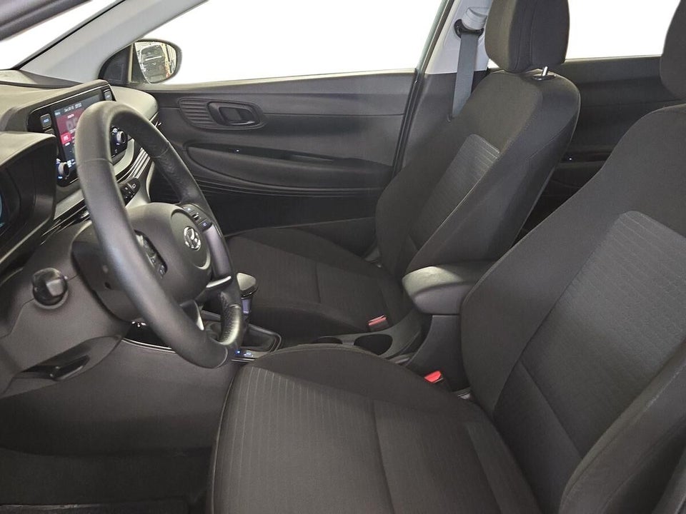 Hyundai i20 1,0 T-GDi Essential DCT 5d