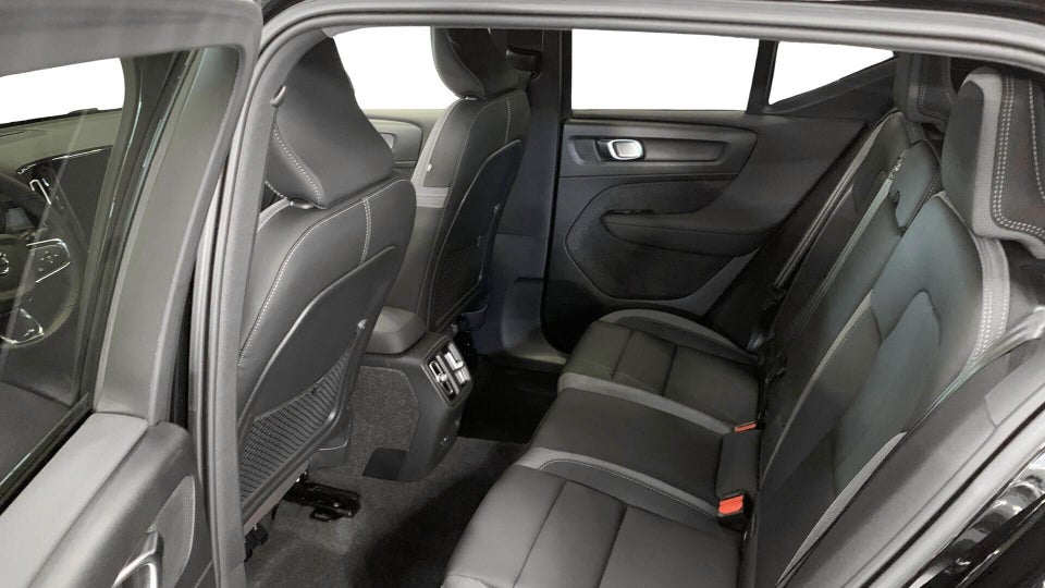 Volvo XC40 P6 ReCharge Plus 5d