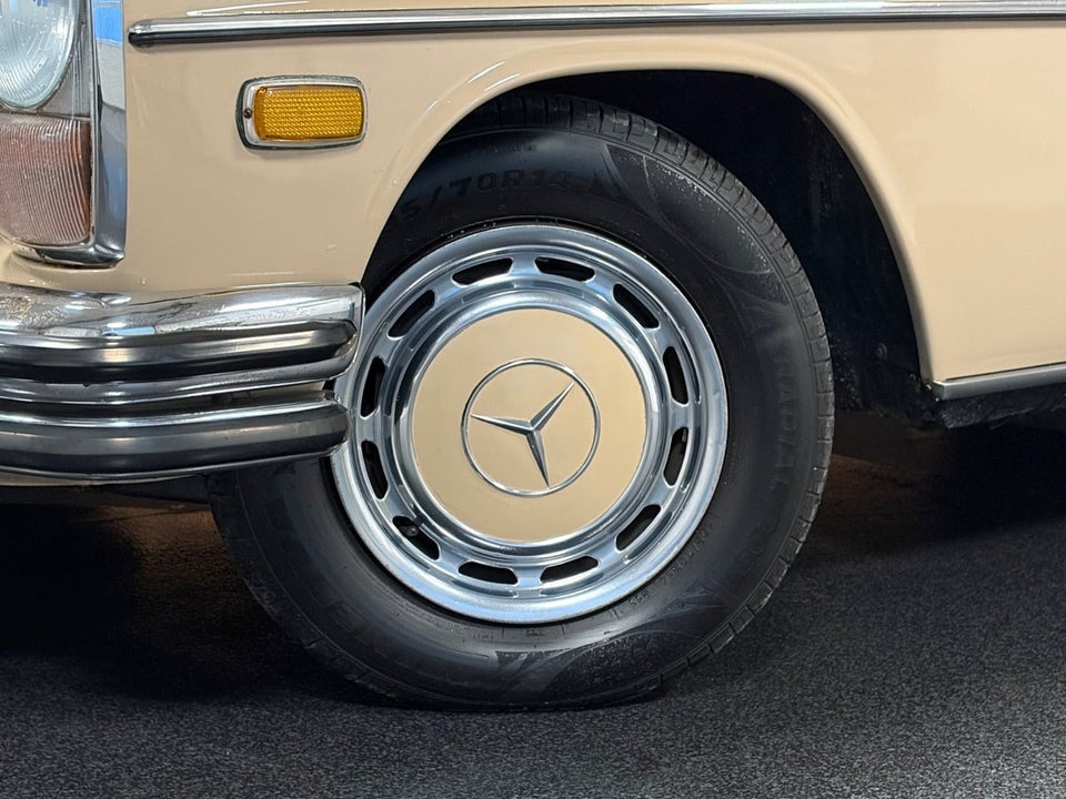 Mercedes 250 CE 2,5 Coupé aut. 2d