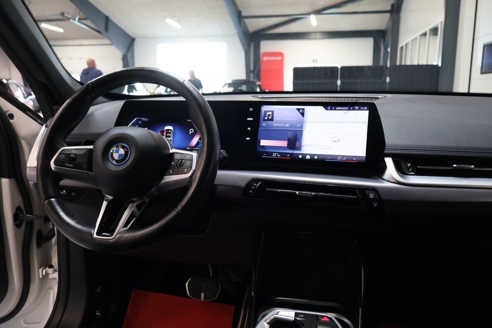 BMW iX1 eDrive20 M-Sport 5d