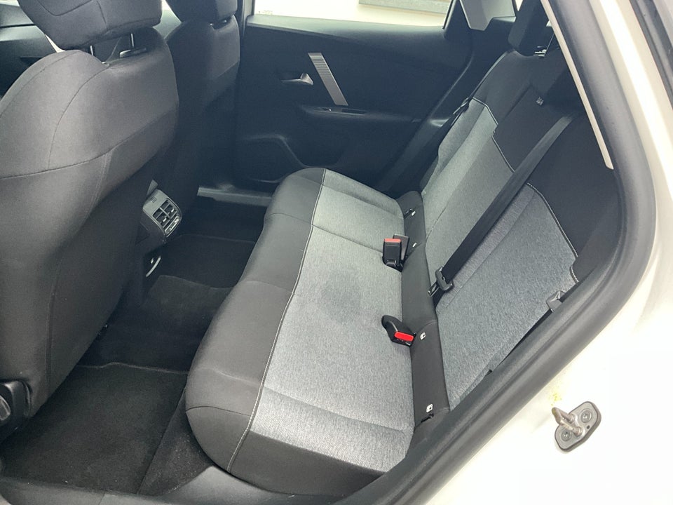 Citroën C4 1,2 PureTech 130 Feel EAT8 5d