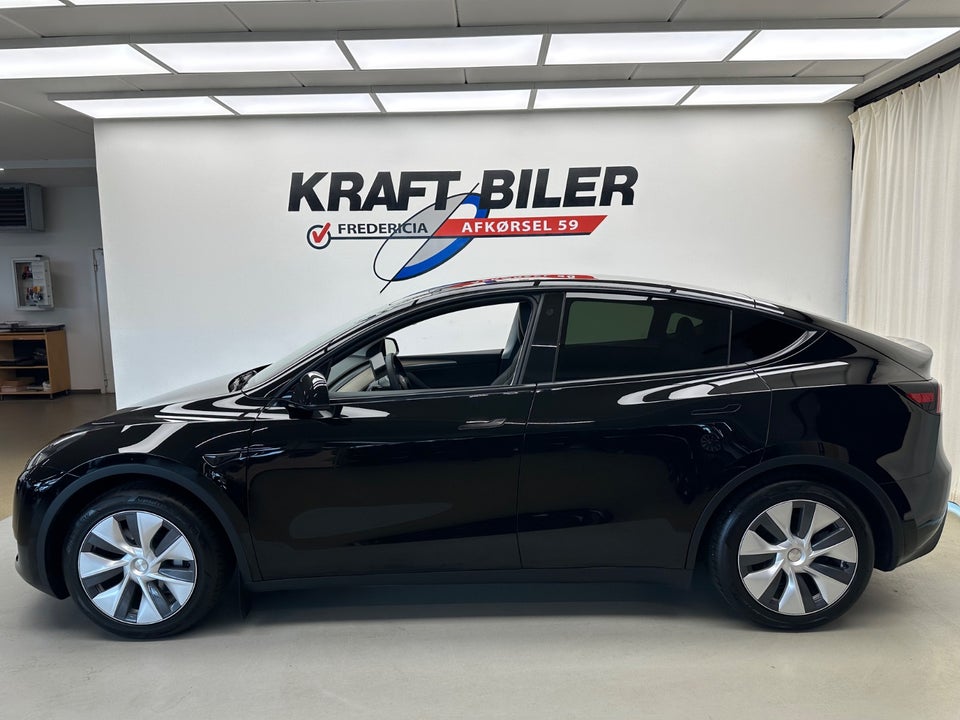 Tesla Model Y RWD 5d