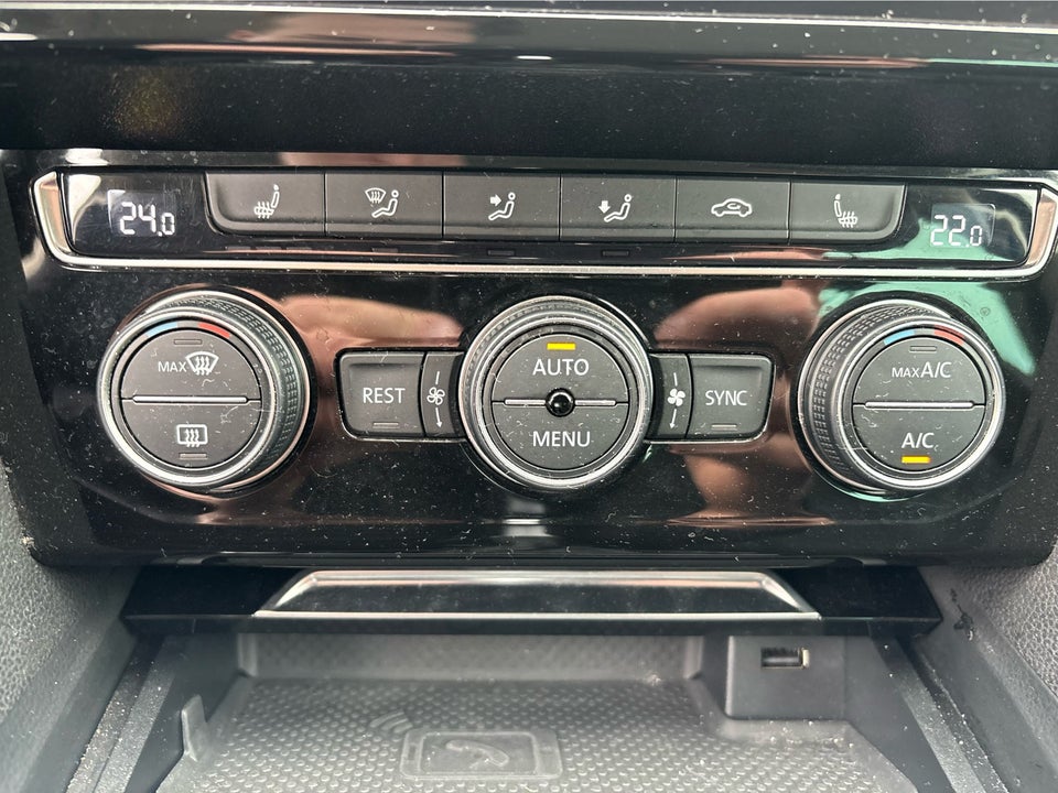 VW Passat 1,4 TSi 150 Highline Premium Variant DSG 5d