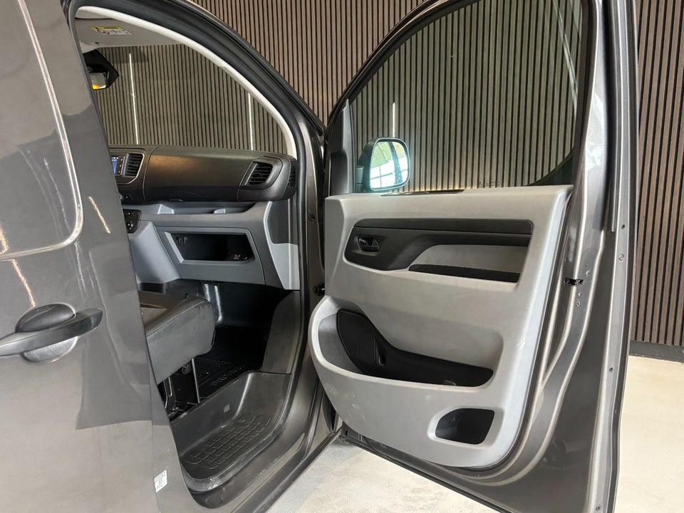 Toyota ProAce 2,0 D 144 Medium Master aut. 4d