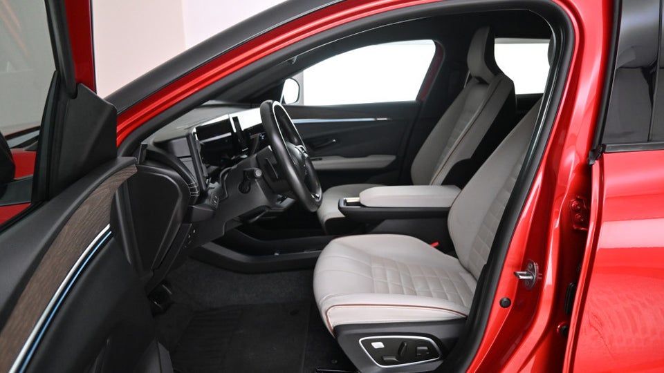 Renault Megane E-Tech 60 Iconic 5d