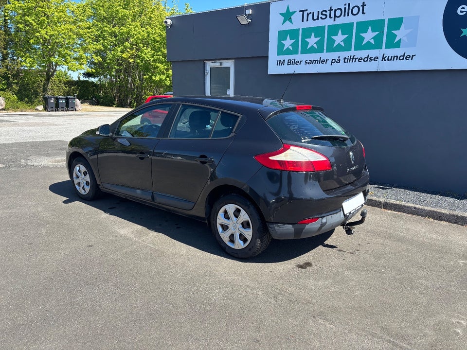 Renault Megane III 1,5 dCi 90 Authentique 5d