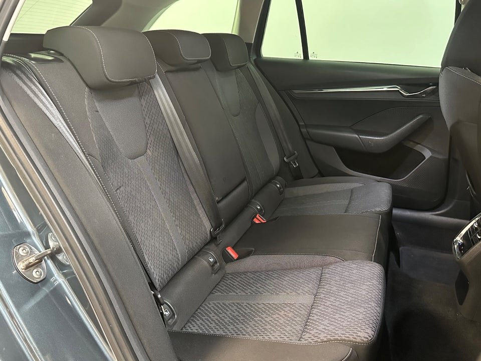Skoda Octavia 1,4 TSi iV Combi DSG 5d