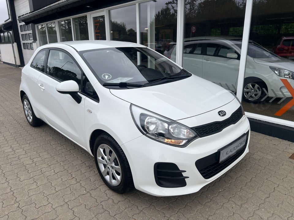 Kia Rio 1,2 CVVT Base 3d