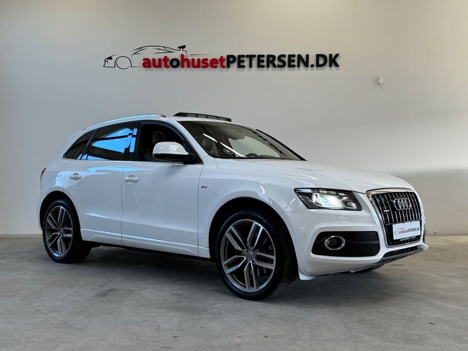 Audi Q5 3,0 TDi 240 S-line quattro S-tr. 5d