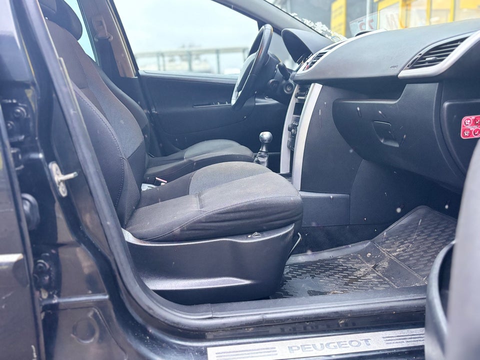 Peugeot 207 1,6 HDi 92 Sportium SW 5d