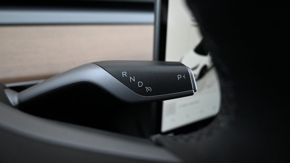 Tesla Model 3 Long Range AWD 4d