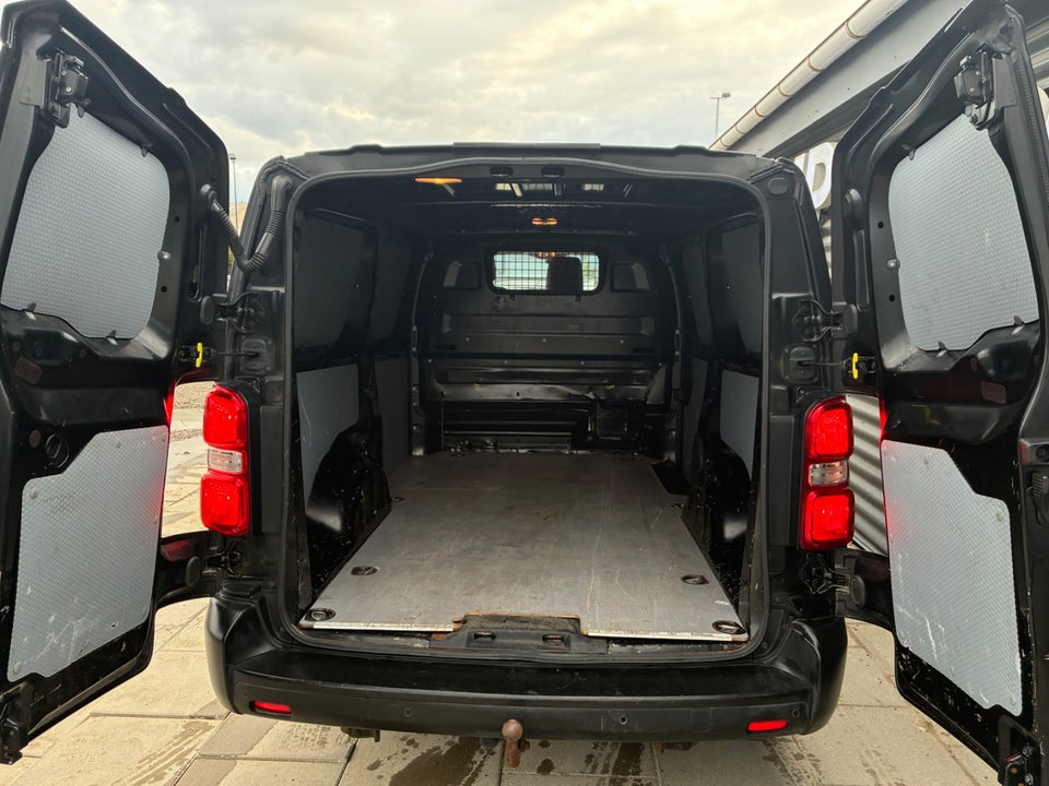 Toyota ProAce 2,0 D 120 Long Comfort 4d