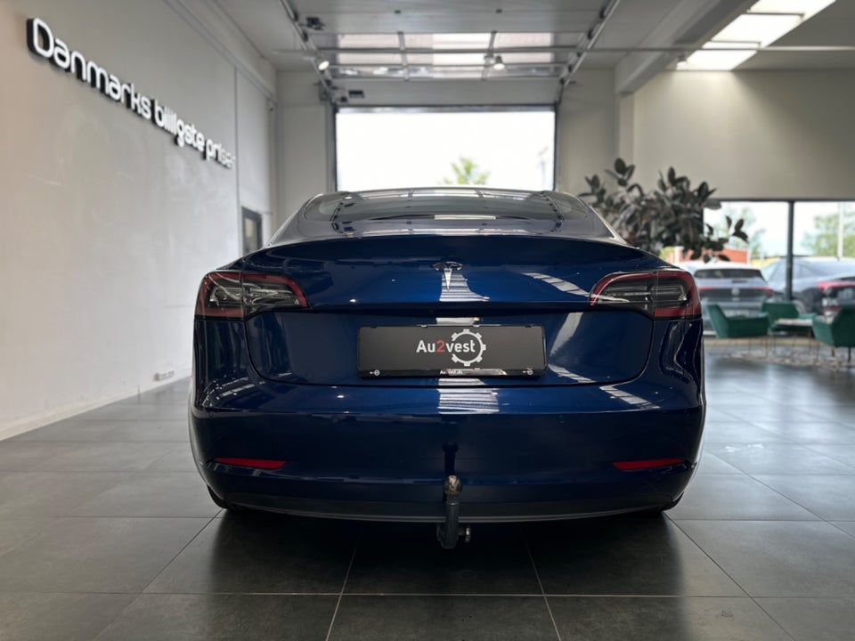 Tesla Model 3 Standard Range+ RWD 4d