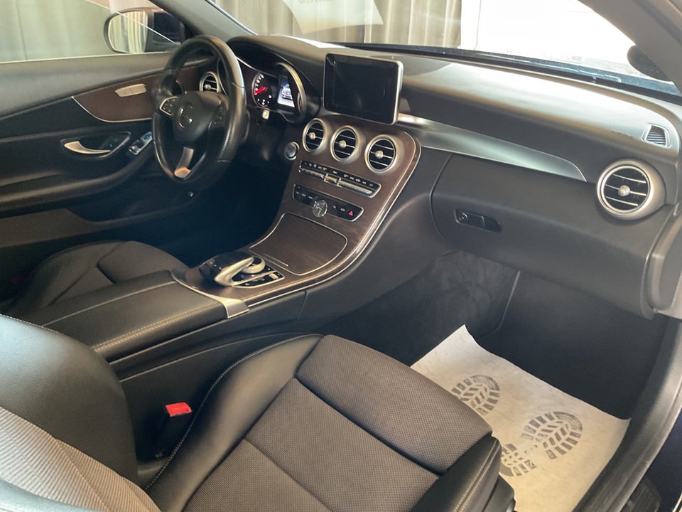 Mercedes C250 2,0 Coupé aut. 2d