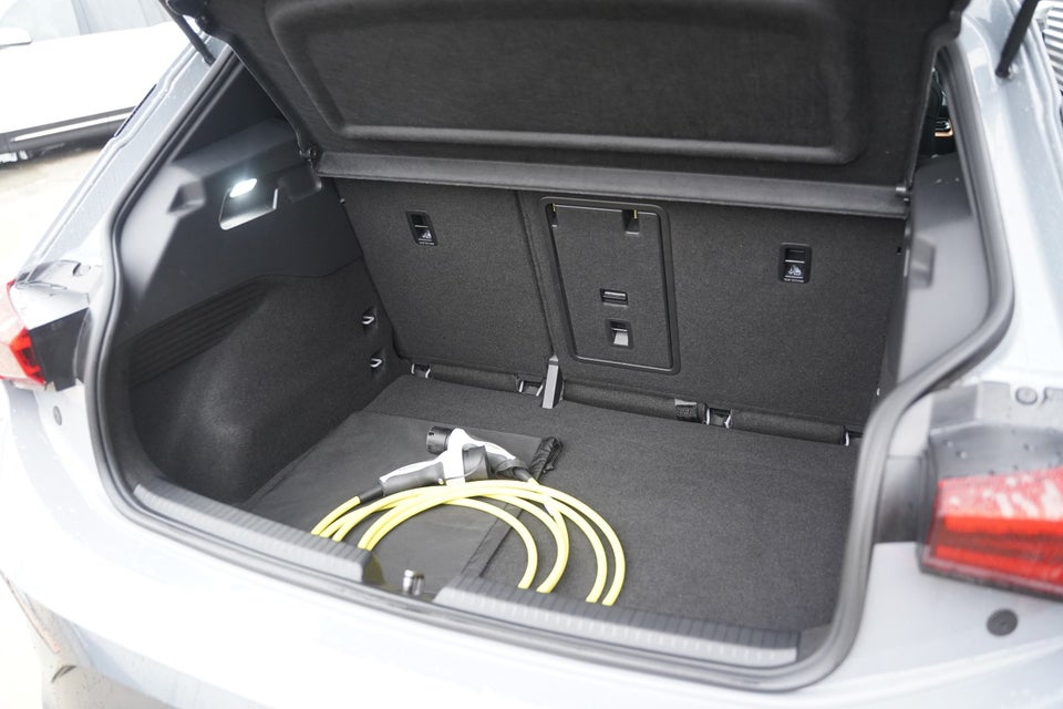 Cupra Born 58 e-Boost Dinamica Pack High 5d