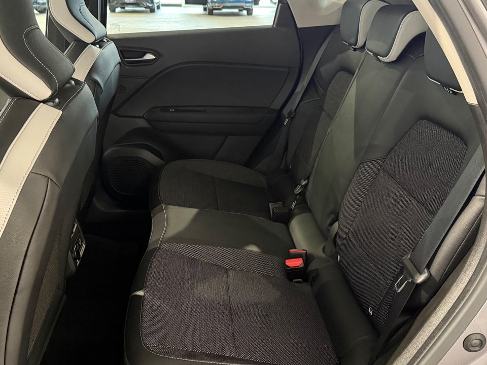 Renault Captur 1,6 E-Tech Intens 5d