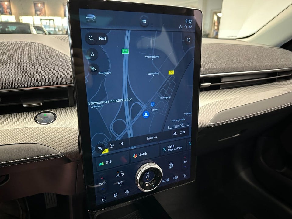 Ford Mustang Mach-E 75 Premium Standard Range 5d