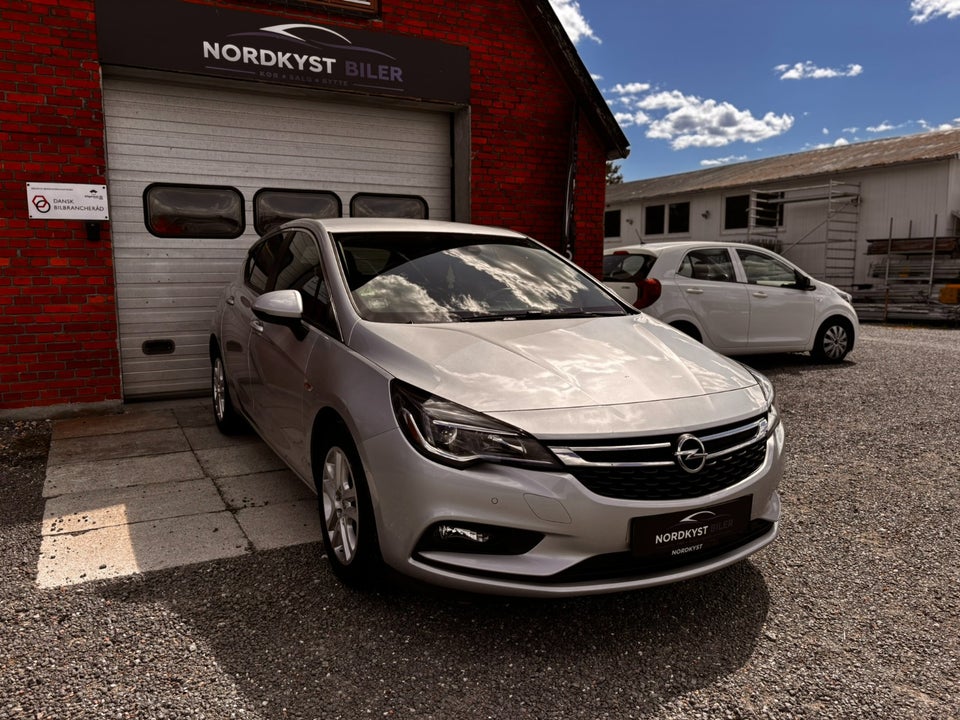 Opel Astra 1,6 CDTi 136 Innovation 5d