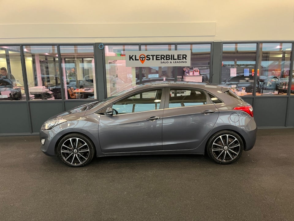 Hyundai i30 1,6 GDi Life 5d