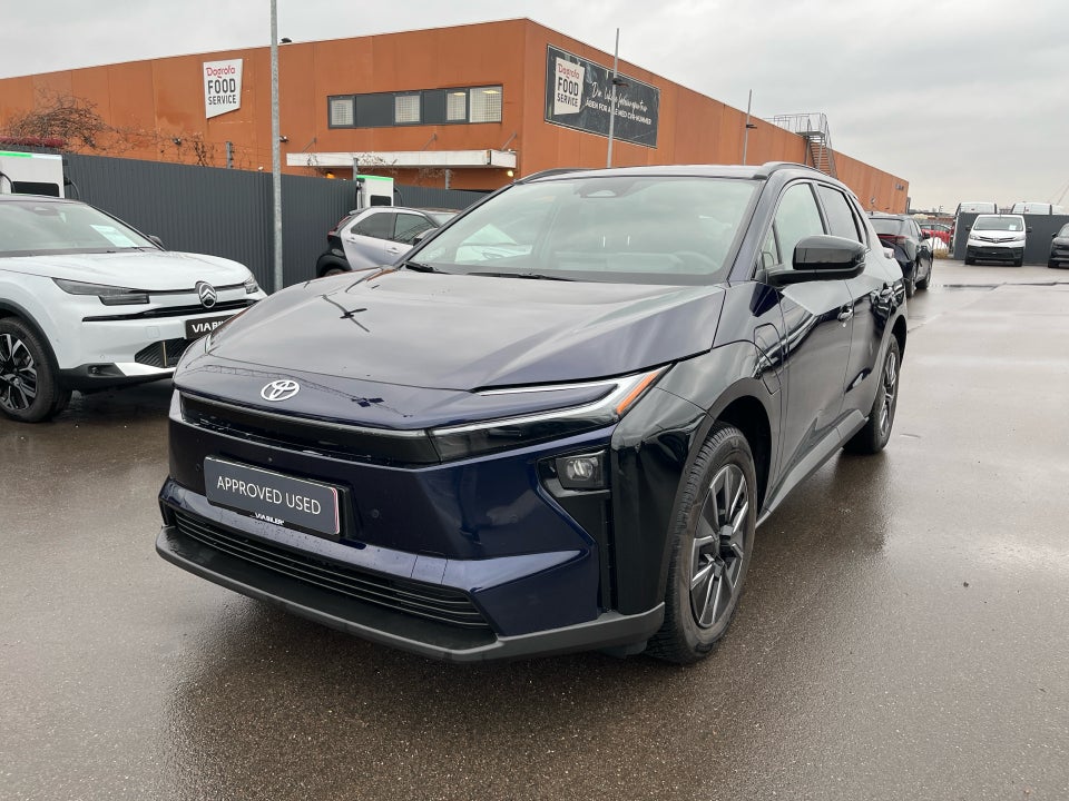 Toyota bZ4X 73 Executive 5d