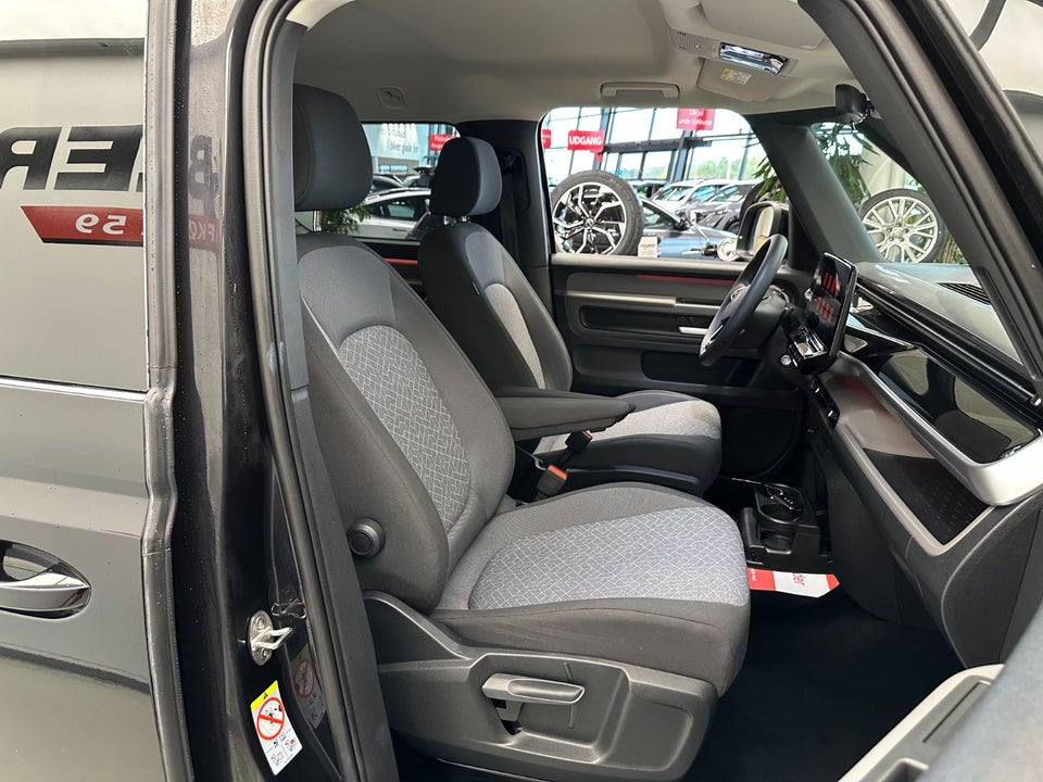 VW ID.Buzz 77 Pro SWB 5d