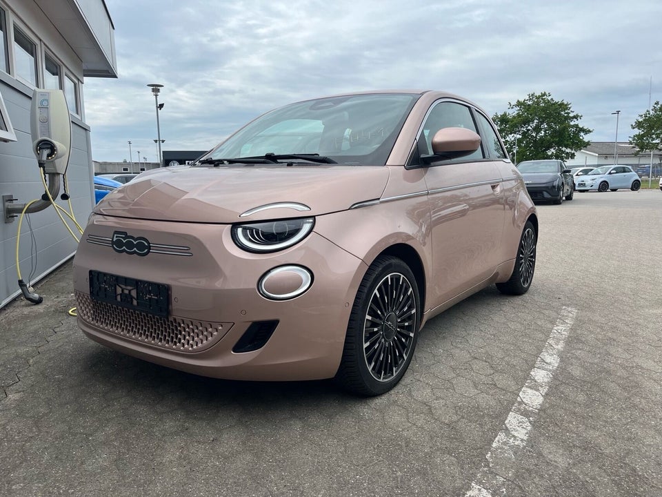 Fiat 500e 42 la Prima by Bocelli 3d