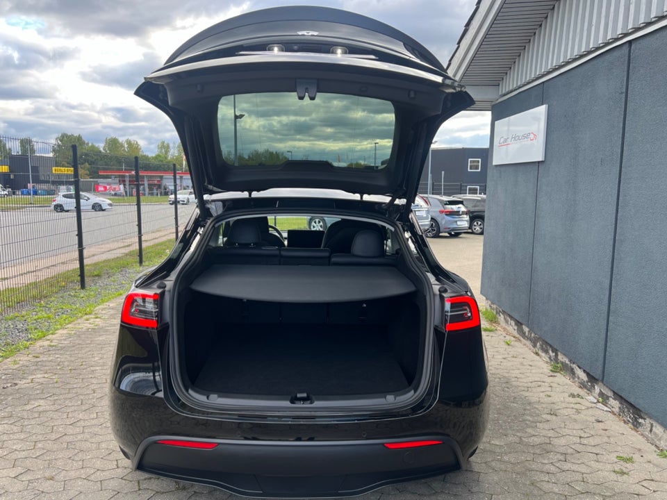 Tesla Model Y Performance AWD 5d