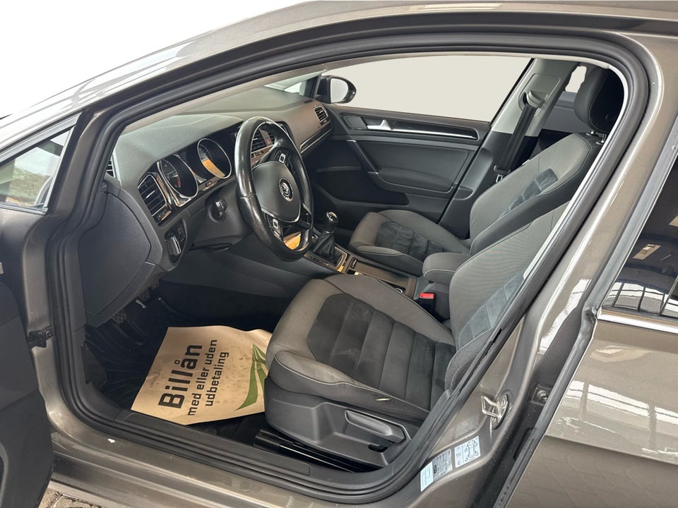 VW Golf VII 1,6 TDi 105 Comfortline Variant BMT Van 5d