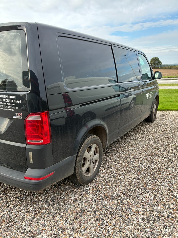 VW Transporter 2,0 TDi 180 Kassevogn DSG lang