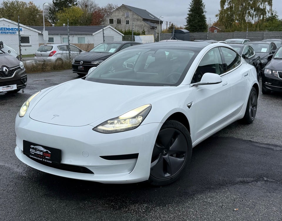 Tesla Model 3 Standard Range+ RWD 4d