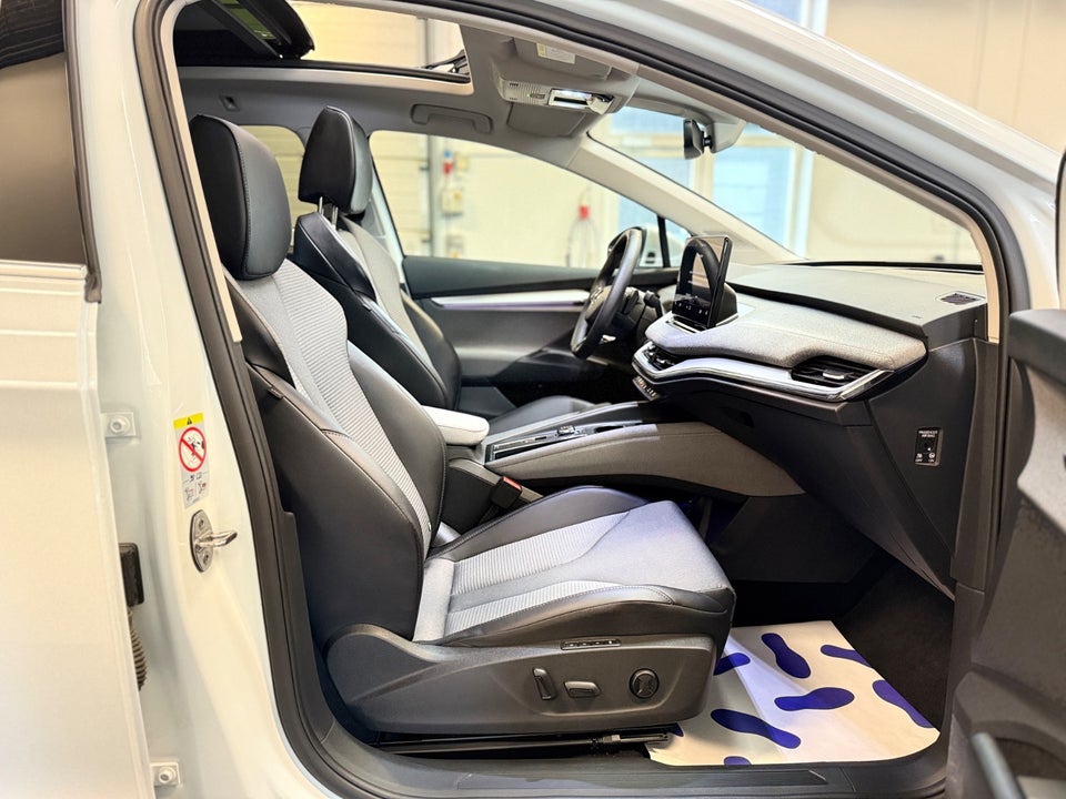 Skoda Enyaq 80x iV Loft 5d