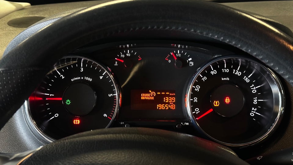 Peugeot 5008 1,6 BlueHDi 120 Style 7prs 5d