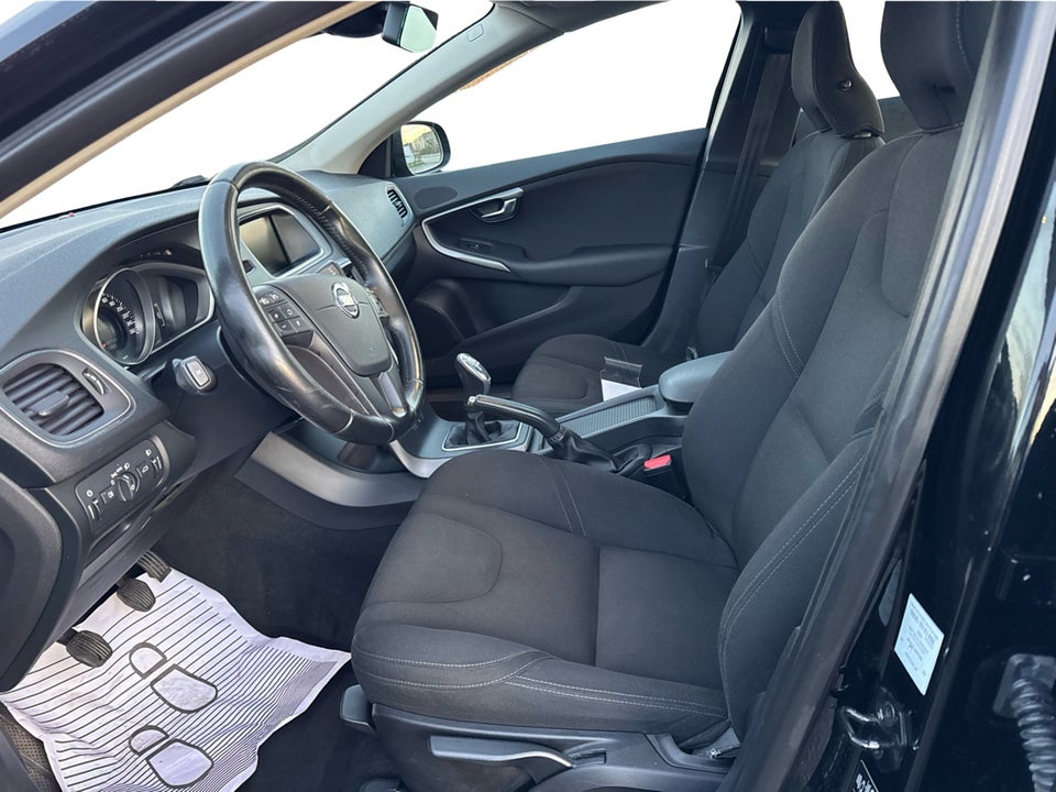 Volvo V40 2,0 D3 150 Kinetic Van 5d