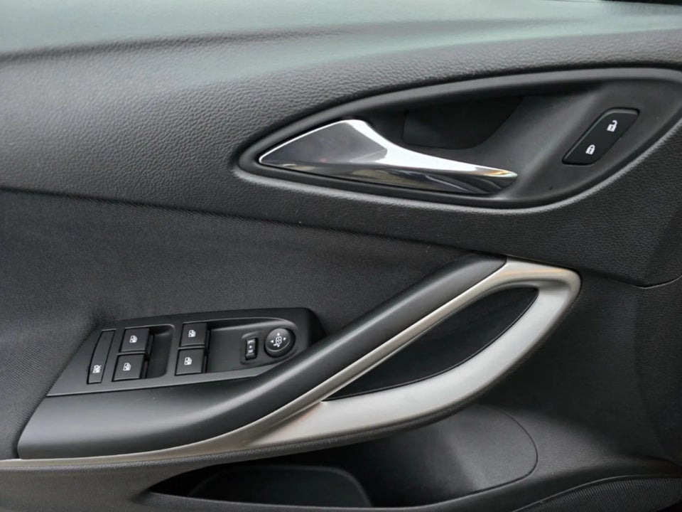 Opel Astra 1,0 T 105 Enjoy Sports Tourer 5d