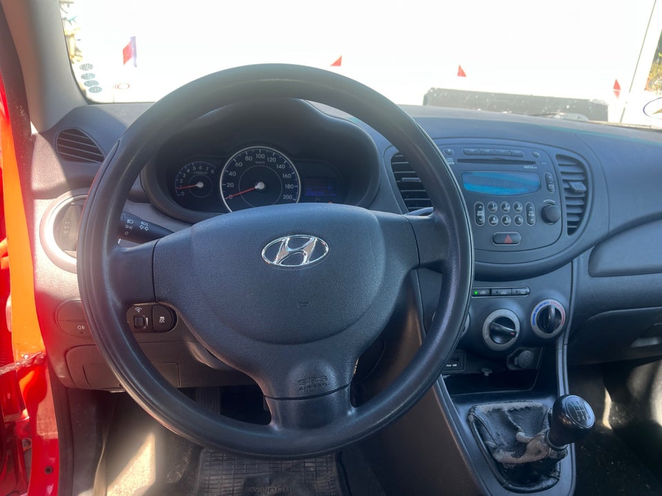 Hyundai i10 1,1 Base 5d