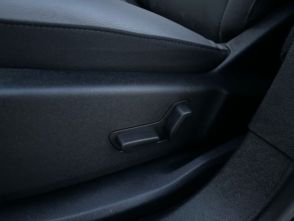 Citroën C5 Aircross 1,6 Hybrid Shine Sport EAT8 5d