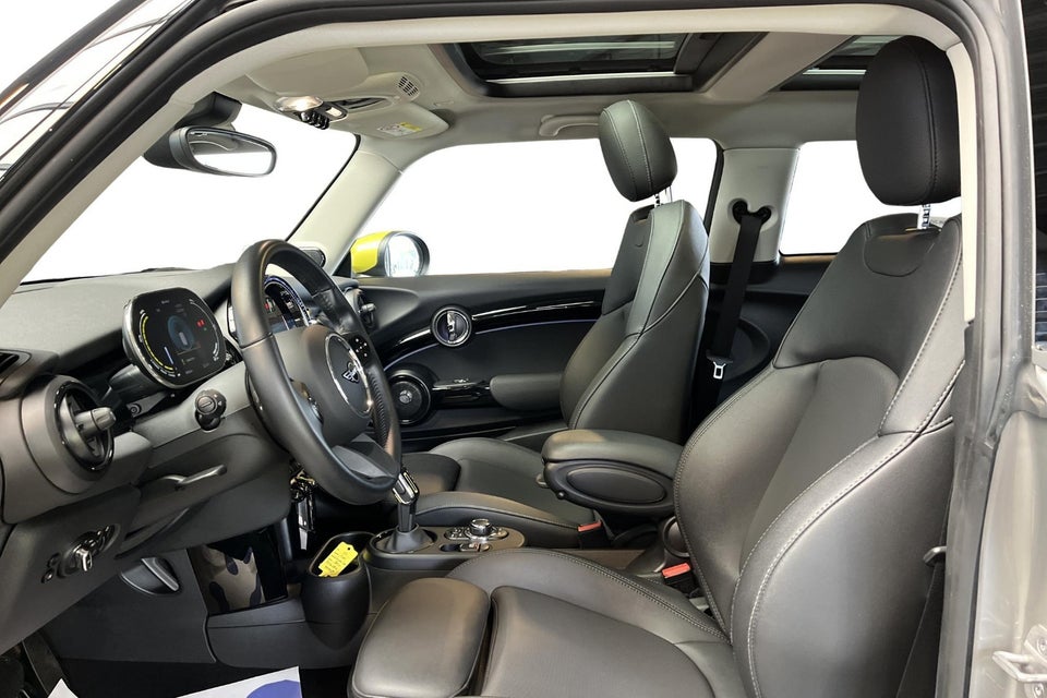 MINI Cooper SE Edition Premium Plus 3d