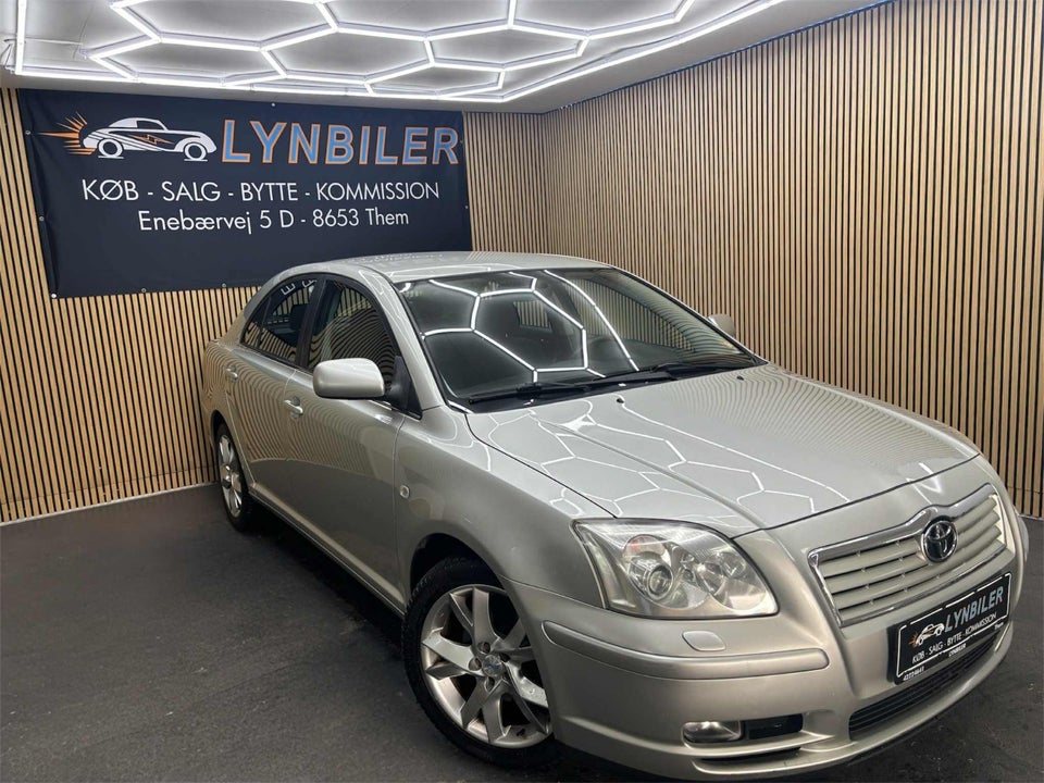 Toyota Avensis 2,4 Executive stc. aut. 5d