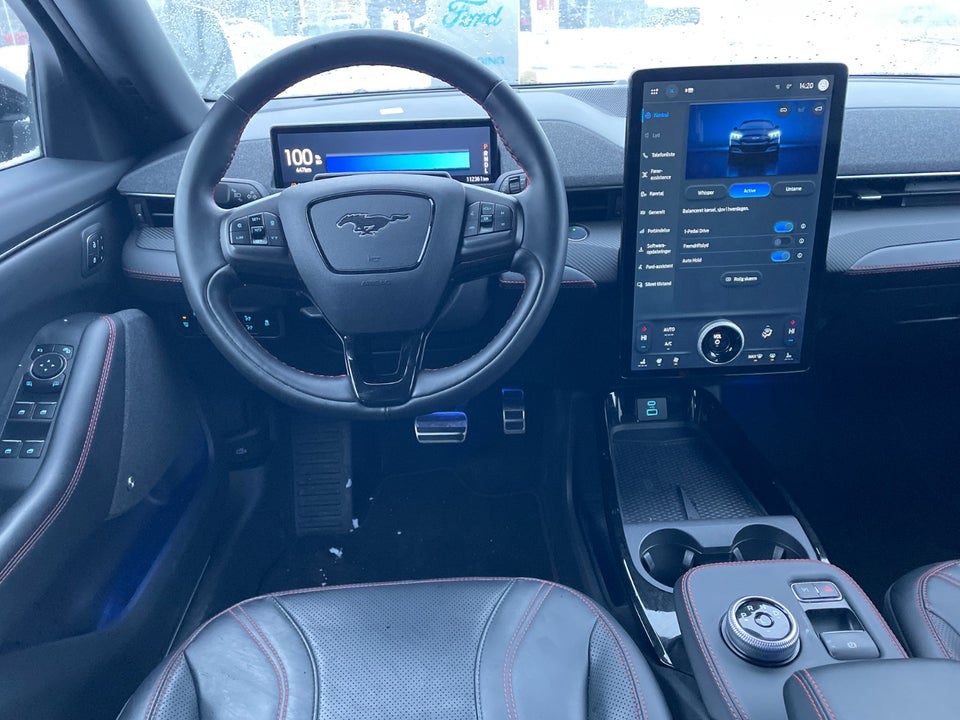 Ford Mustang Mach-E 98 Premium Extended Range AWD 5d