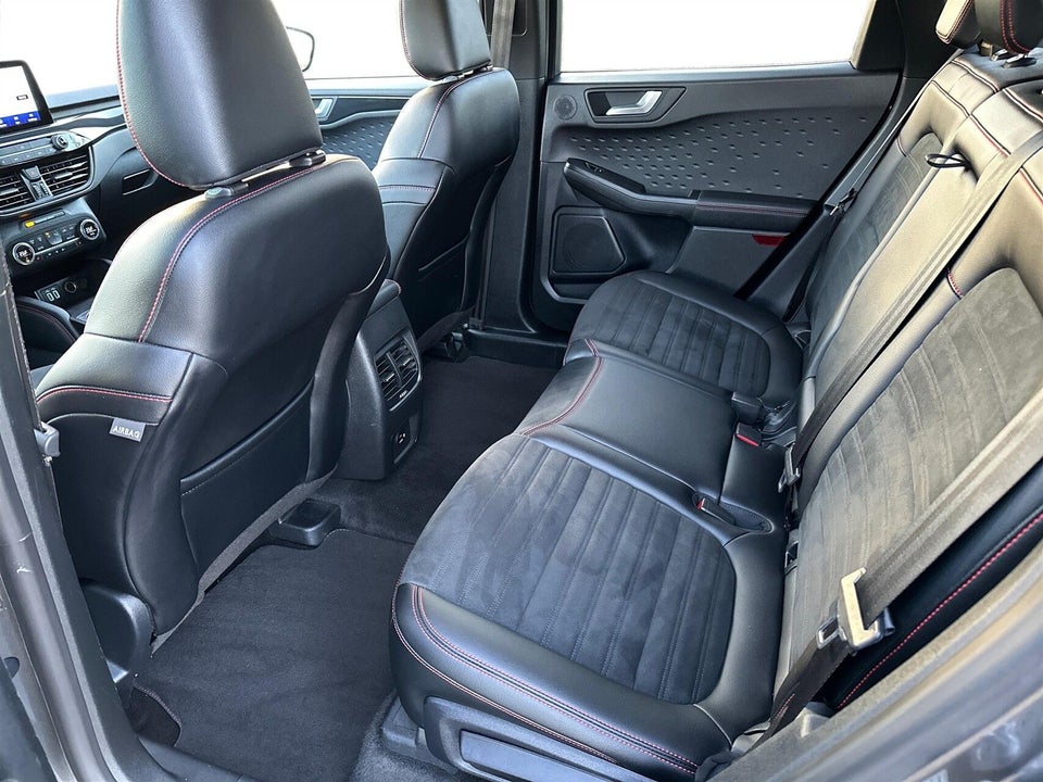 Ford Kuga 2,5 PHEV ST-Line X CVT 5d