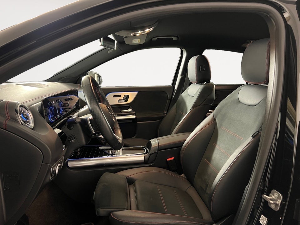 Mercedes EQA300 AMG Line 4Matic 5d